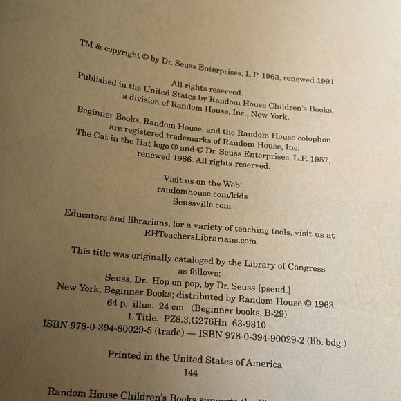 Dr.Suess HOP on POP BOOK. - Picture 4 of 5